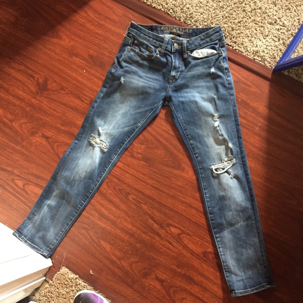 American Eagle Distressed Jeans